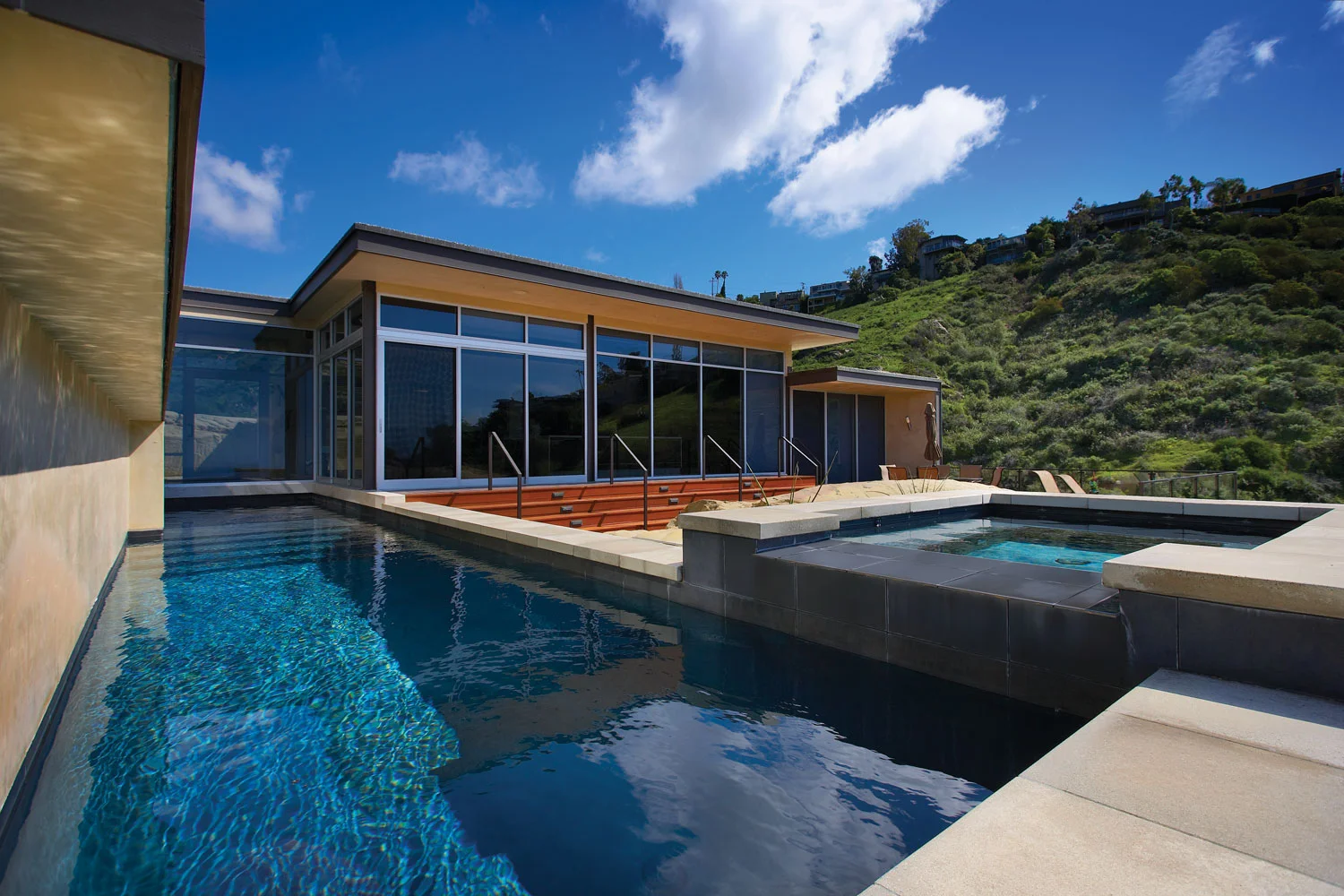 Modern-Exterior-Pool-Hot-Tub-Steel-Glass-Windows-Corbin-Reeves.jpg