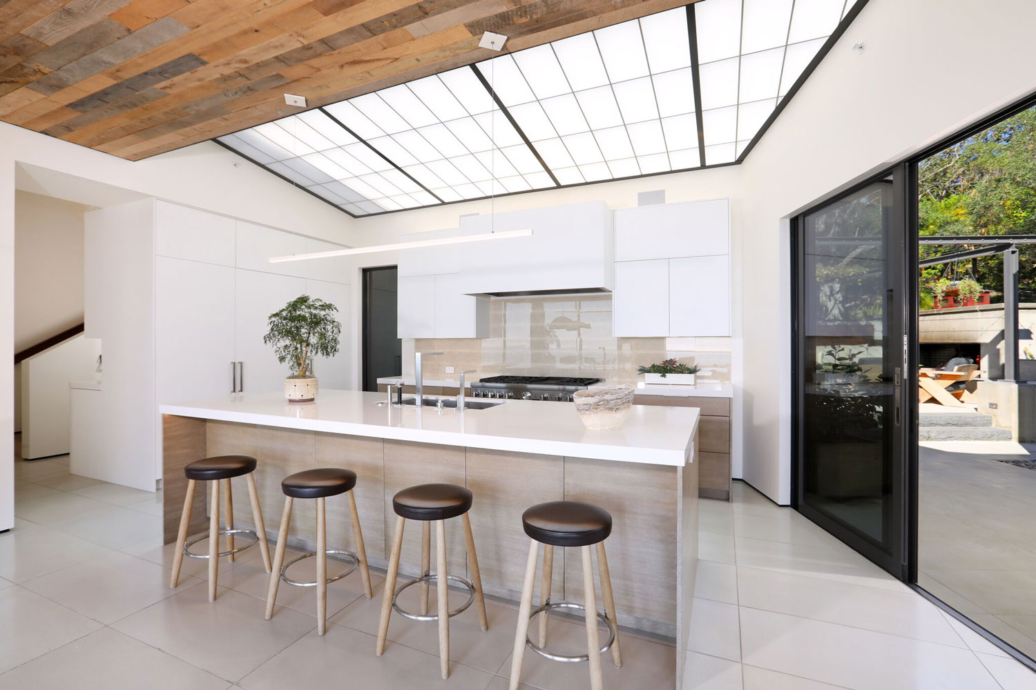 Laguna Beach Temple Hills — Corbin Reeves Construction