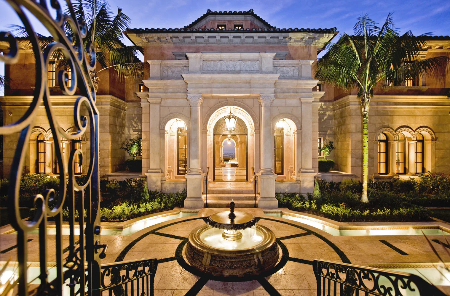Contemporary-Italianate-Front-Entryway-Fountain-Columns-Corbin-Reeves.jpg