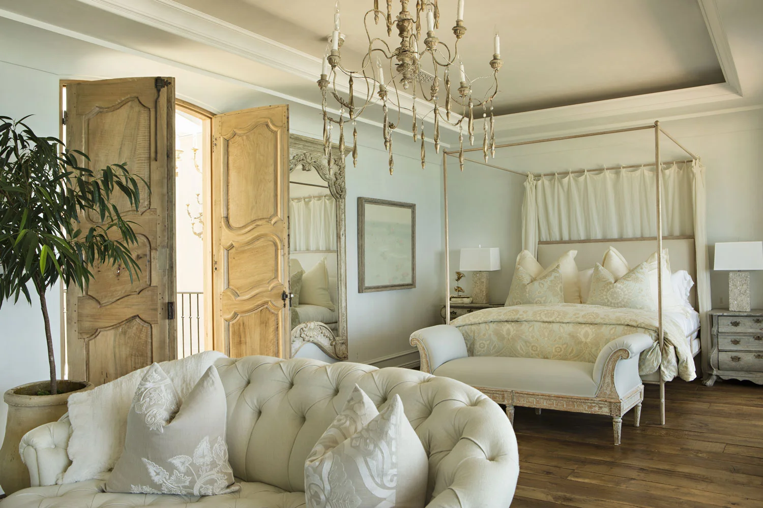 tuscan-master-suite-corbin-reeves.jpg