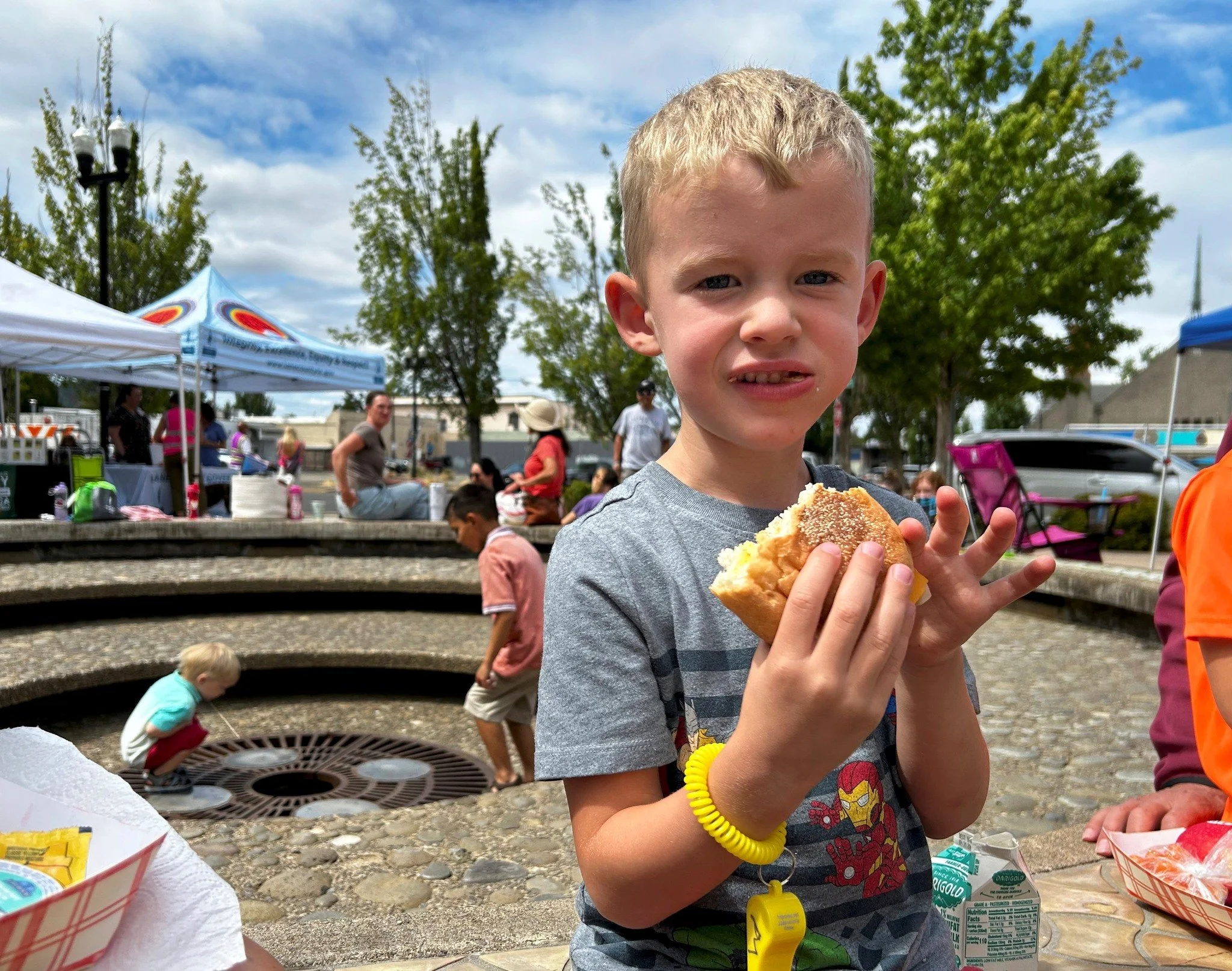 Food insecurity is a reality faced by many in our community today, with 15% of adults and 20% of children in Lane County not having stable access to food.

With your support, United Way and a network of community organizations are helping to bridge t