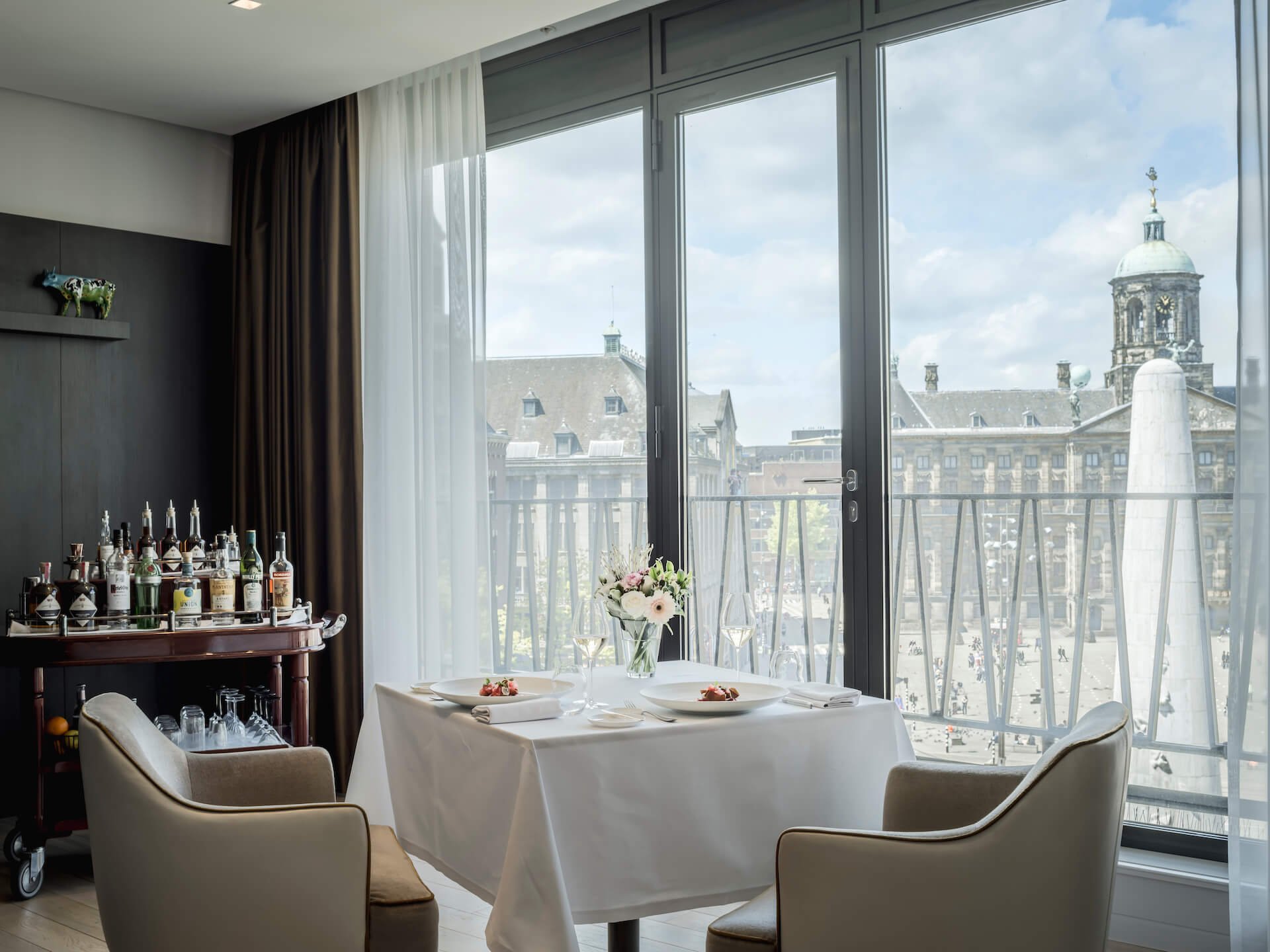 Anantara_Grand_Hotel_Krasnpolsky_Amsterdam_Restaurant_Dining_by_design_royal_suite_with_dam_view.jpg