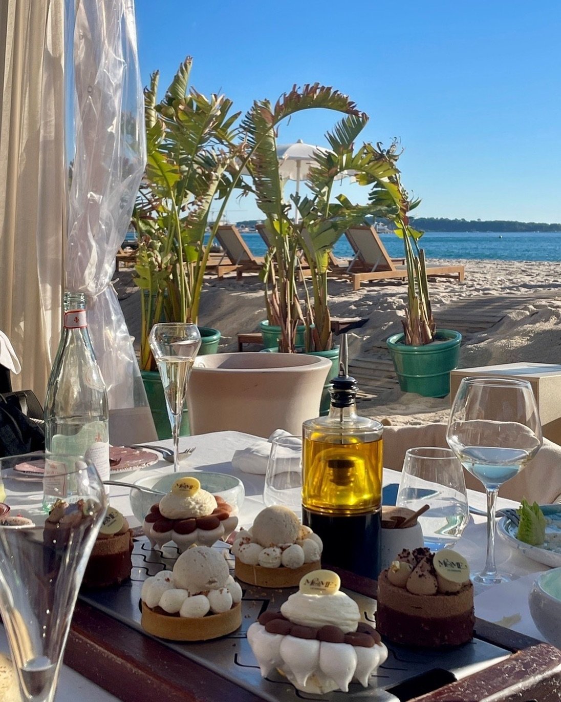 CLASSY CANNES! 🕶️ 🏖️ 

Consider a trip to Cannes on the French Riviera this year and discover some of the best places to visit. As always, the insider info comes from The Bearleaders: well-travelled tastemakers from the world of gastronomy, art, de