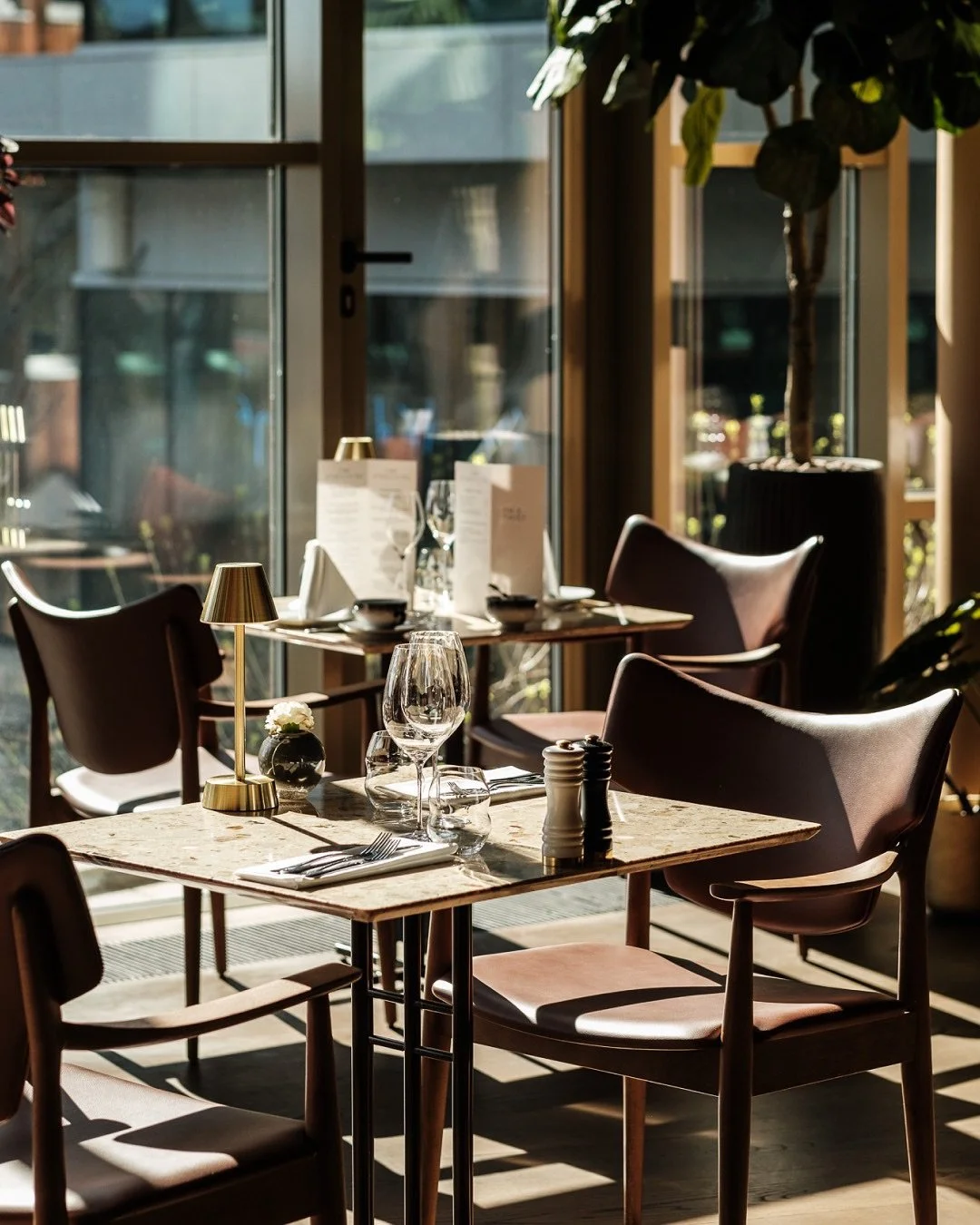 🇳🇴 OSLO IS CALLING! EXPERIENCE THE CITY&rsquo;S CULTURE, STYLE, AND ENERGY &mdash; ALL FROM THE BEST PLACE TO STAY. 

Are you curious to know what to do, where to eat, and where to go for a drink in this Nordic city? The Bearleaders Guide to Oslo f