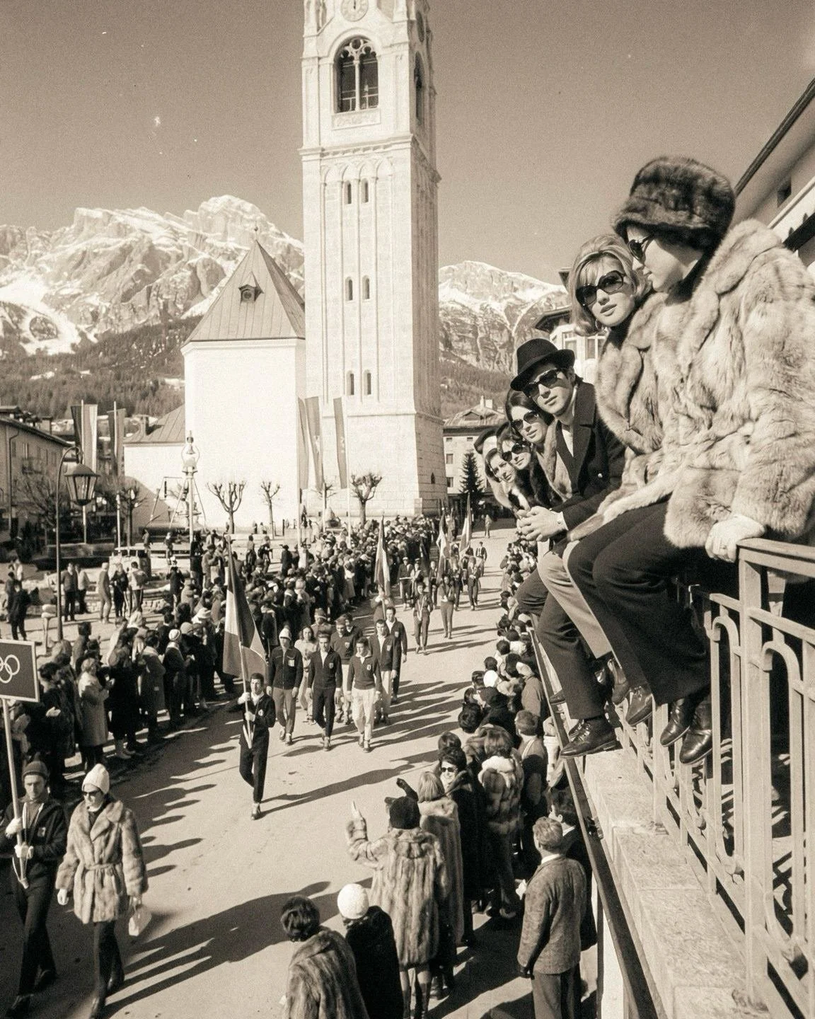 THE OLYMPICS IN 1956 FOR THE FIRST TIME IN CORTINA 🇮🇹 

FAST FORWARD TO 2026. DID YOU NOTICE THE ITALIAN STYLE AT THE OPENING CEREMONY BY GIORGIO ARMANI? SIMPLY STUNNING.

Are you an Italy lover? Check out the link in bio or Bearleaders.com for the