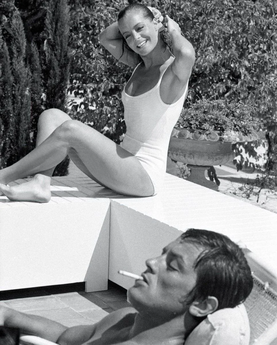 ROMY SCHNEIDER &amp; ALAIN DELON IN 1969, AS FORMER REAL-LIVE LOVERS ON THE SET OF LA PISCINE IN SAINT-TROPEZ. 

Some people never grow old, neither do holiday destinations!

La Piscine (the Swimming Pool) is psychological thriller directed by Jacque
