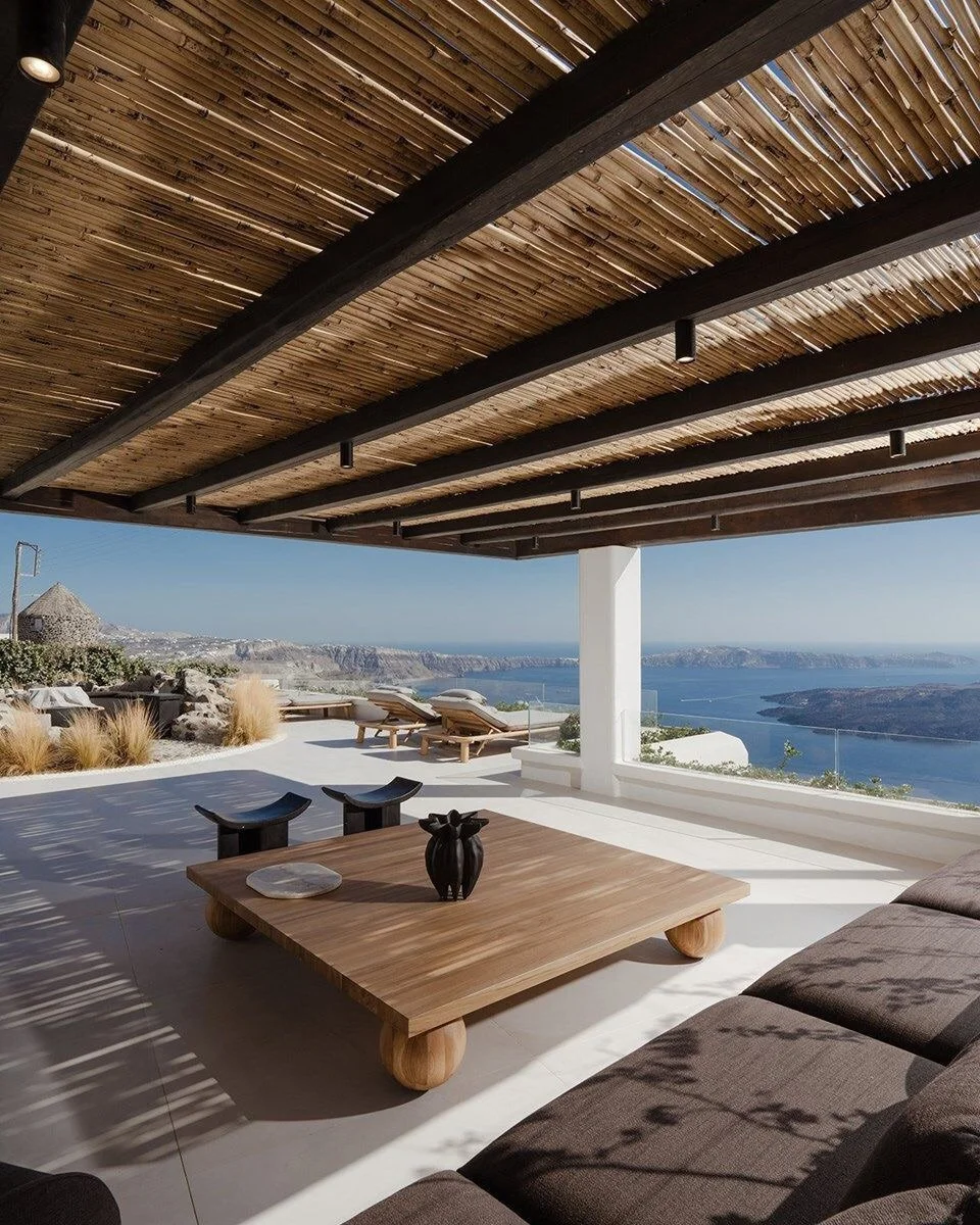 🇬🇷 Watch the boats floating by from the terrace of this fully serviced house on magical Santorini island in Greece! 

Are you looking to rent a fully serviced house on a vibrant Greek island? This house has three stories, and sleeps 10 persons. You