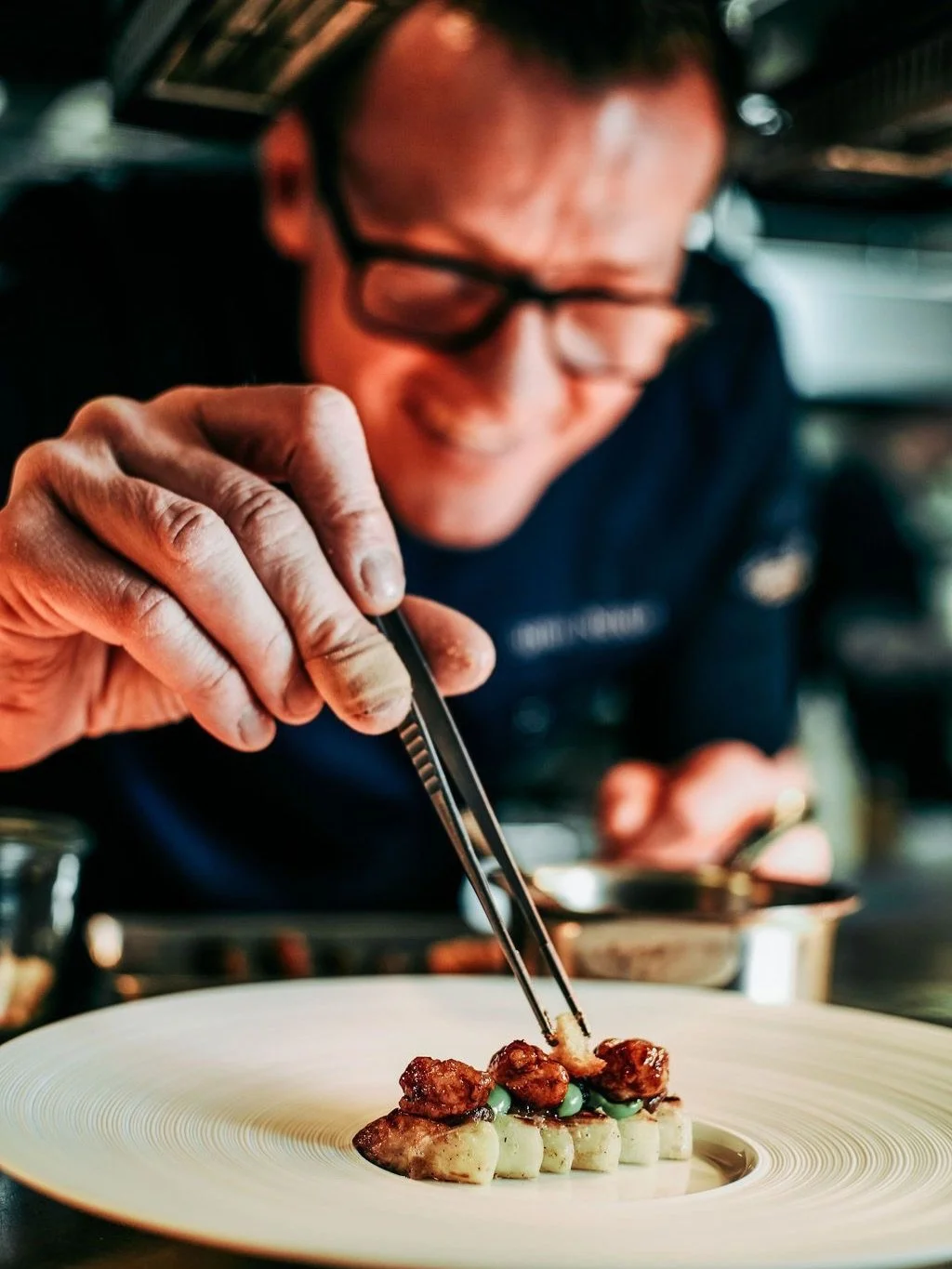 A renowned two Michelin-starred chef from Vienna has been added as a Bearleader in Food to our growing network of amazing Michelin-starred chefs, and other tastemakers! 🇦🇹 

Meet Silvio Nickol of Silvio Nickol Gourmet Restaurant @silvionickol_gourm