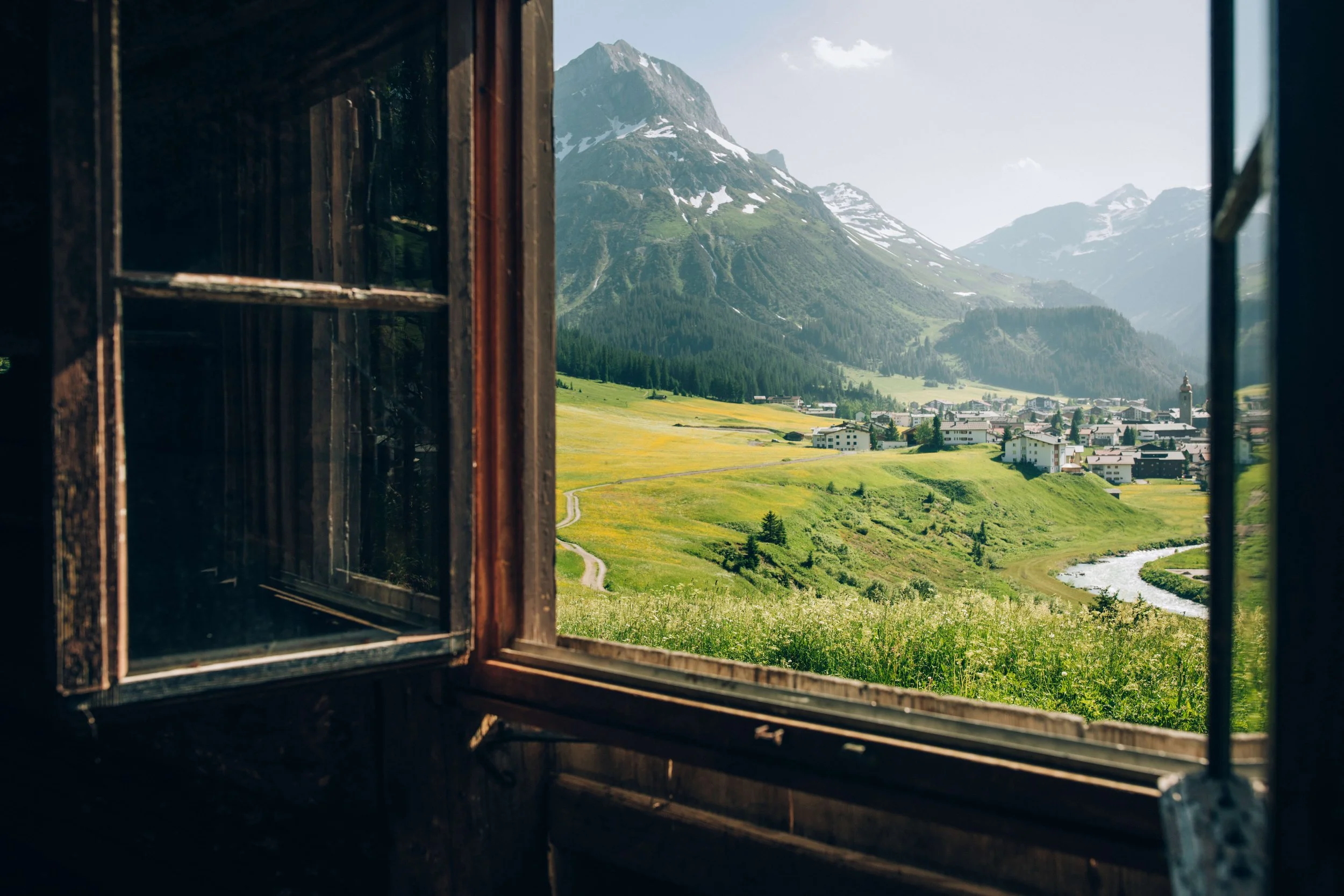UNLISTED HOTEL JOURNEYS & EVENTS CURATED WITH HOTELS & TASTEMAKERS