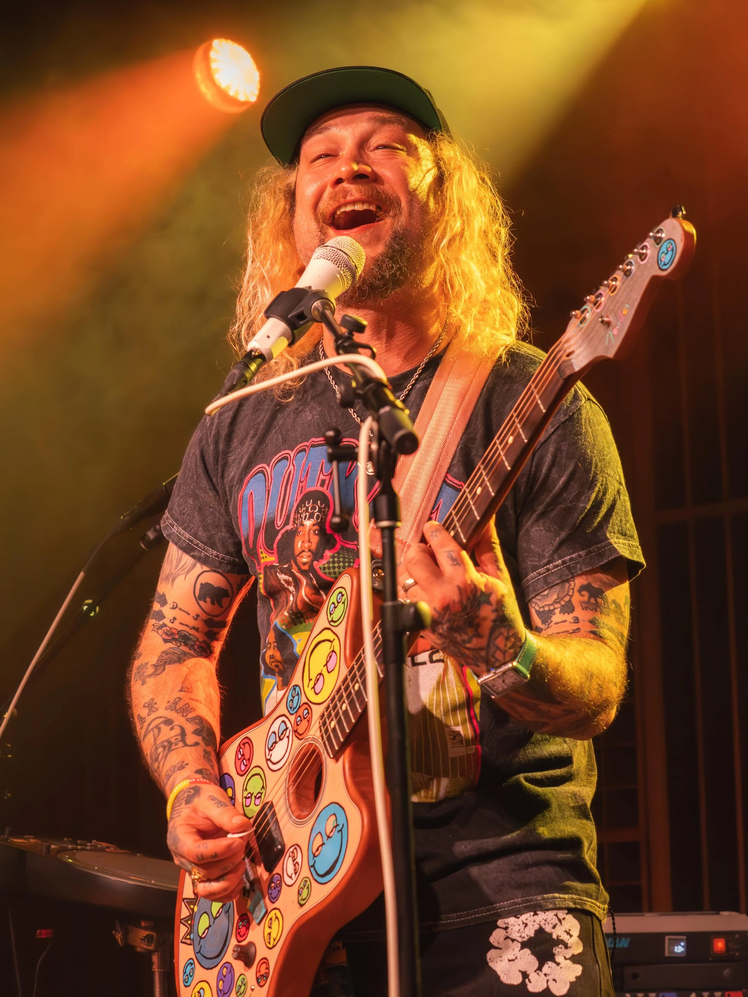 Super fun night in Chicago last night! Working our way through the midwest with a stop in Madison tonight @highnoonmadison!

📸 @thirdlensperspective