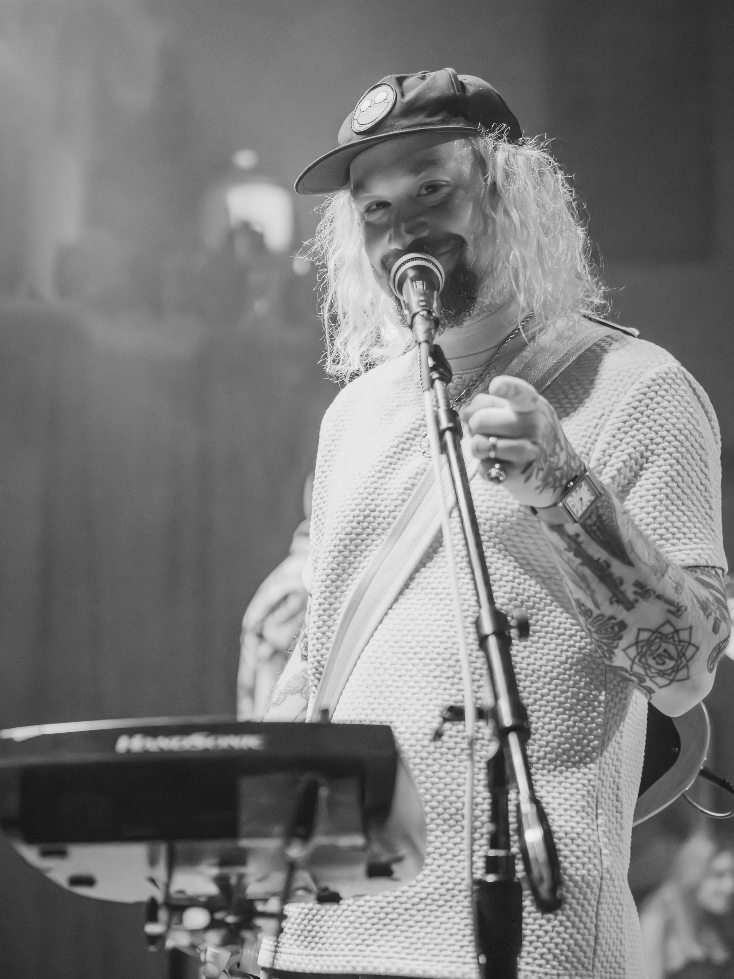 West Coast peeps! Have YOU gotten tickets to my shows coming up next week? Swipe for all dates and I&rsquo;ll see you out there ✌️

📸 @thirdlensperspective
