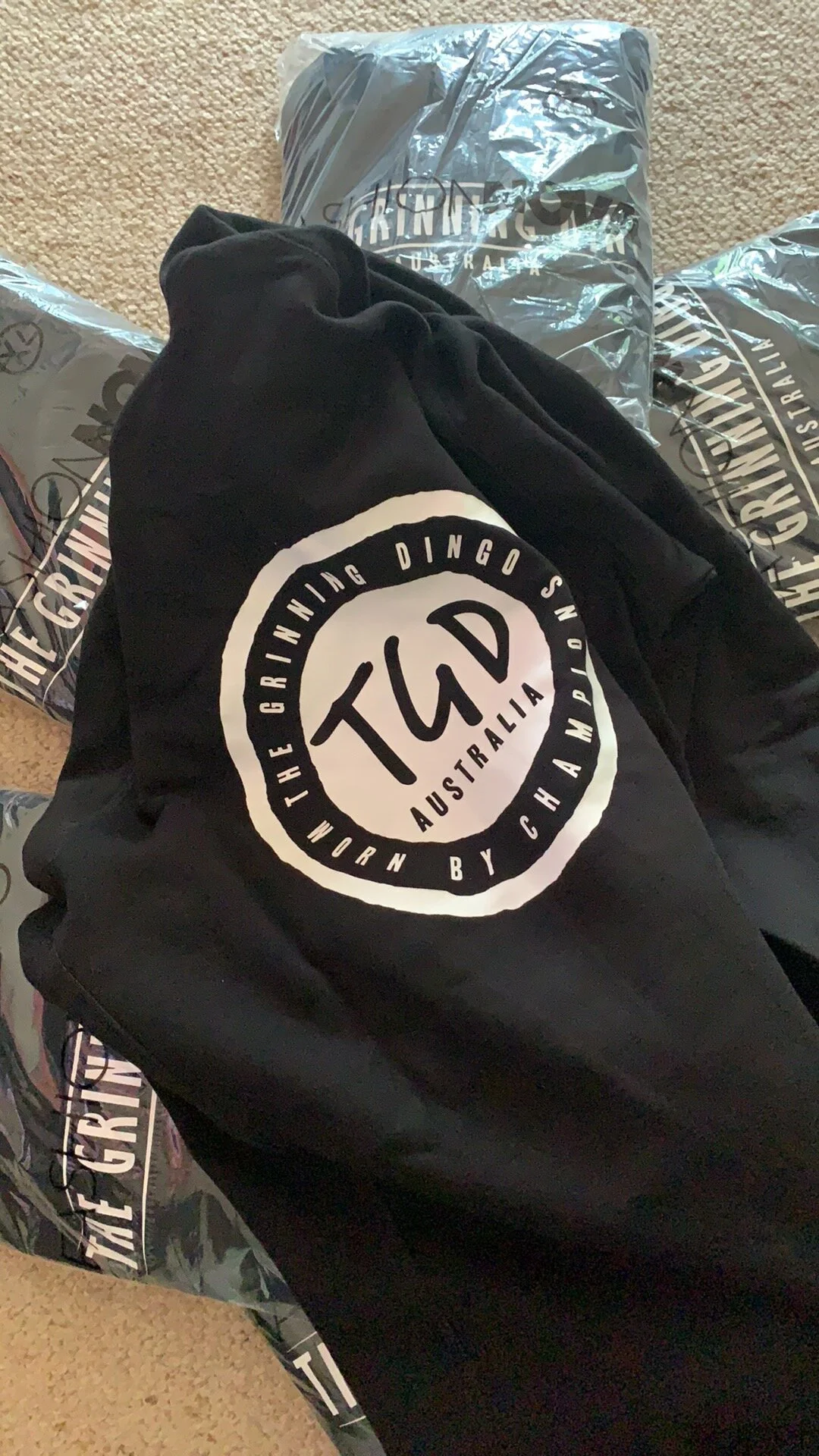 C8BD1AD2-12E0-4358-90A1-B6DFE7DC6F80