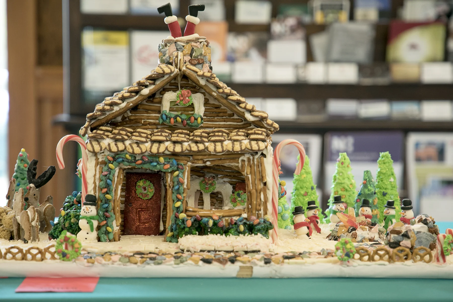 gingerbread log cabin.jpg