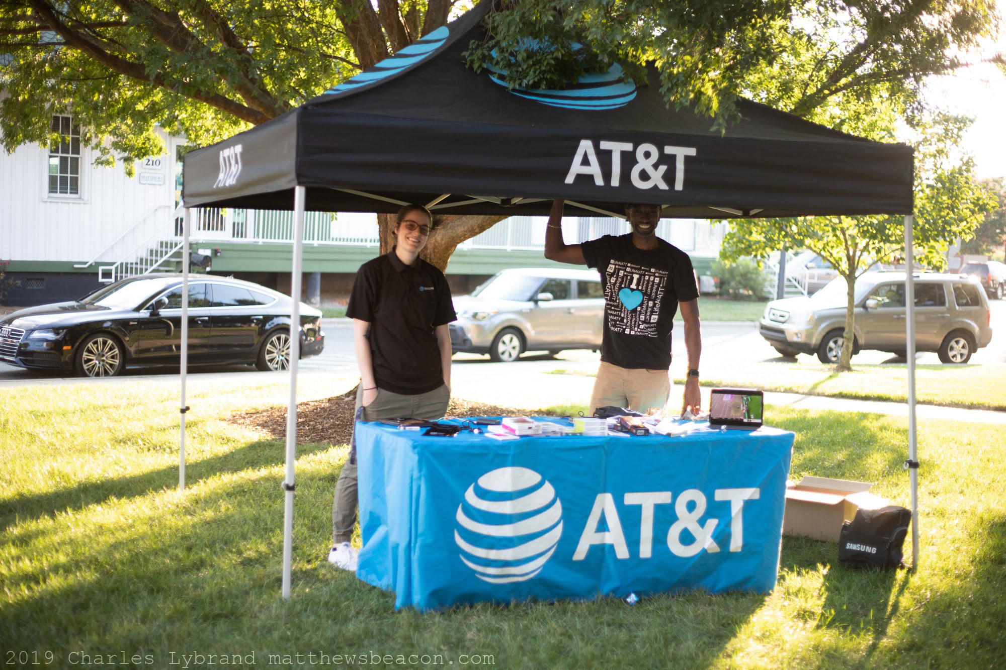 beacon national night out  at&t.jpg