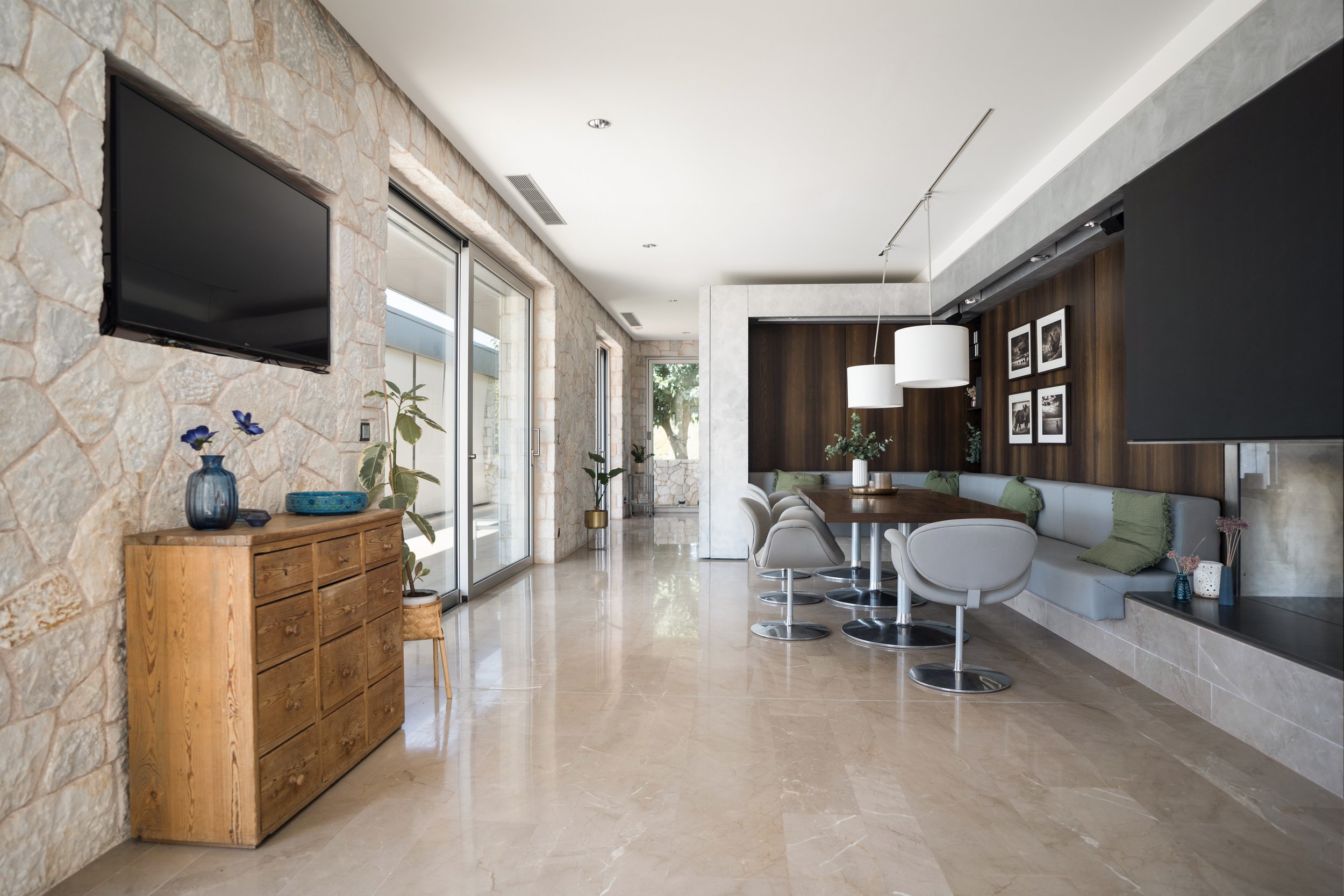 Sotheby's Savoy (18).jpg