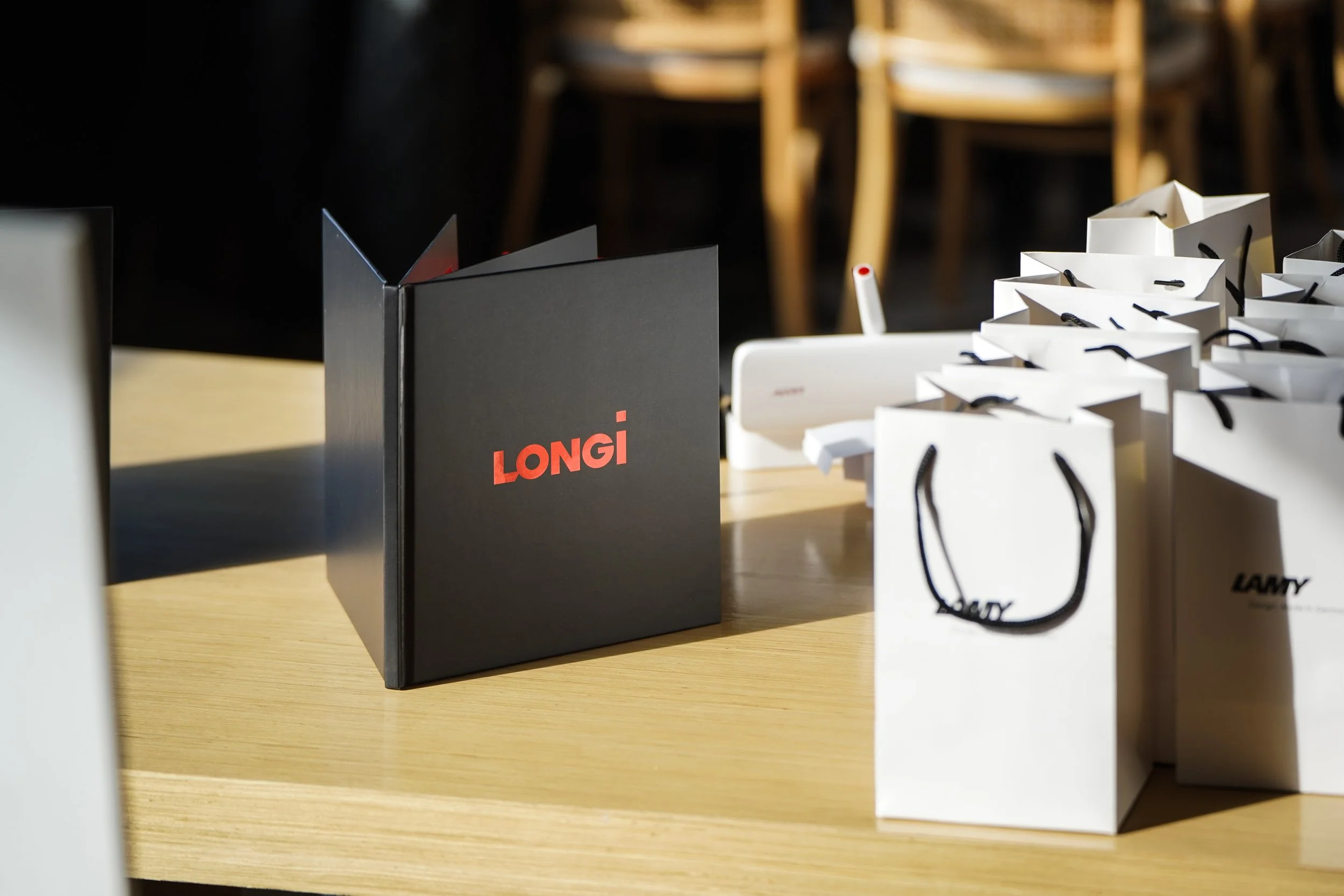 Longi at Okra Athens (17).jpg