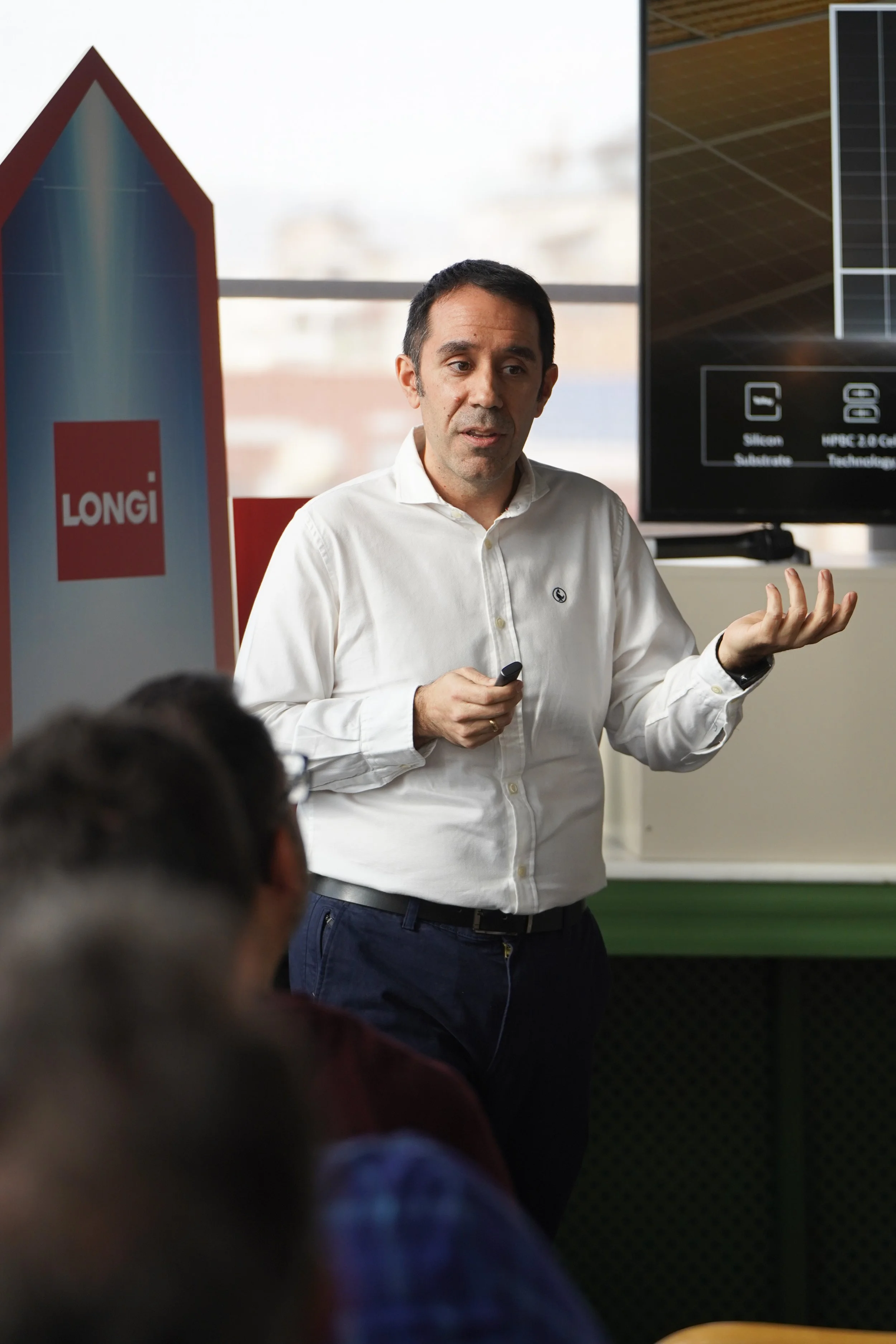 Longi at Okra Athens (98).jpg