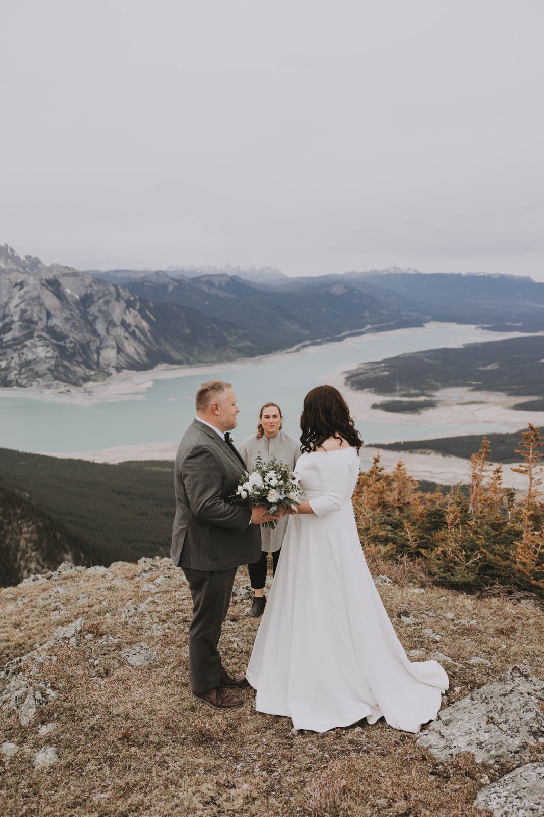 Coco_Andy_Rockies_Heli_Elopement_Photographer_RMPCo-121_websize.jpg