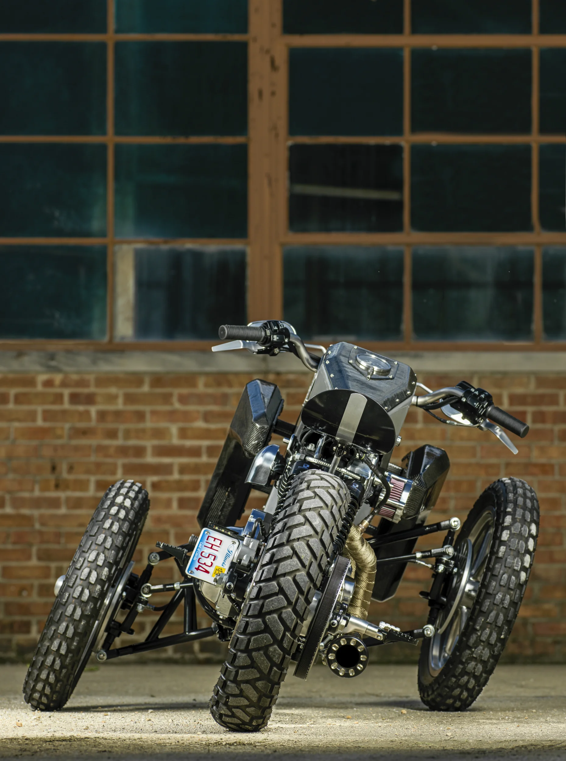 BVC_TRKE_Rear_Lean_2500.jpg