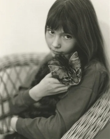 Serena-holding-kitty.jpg