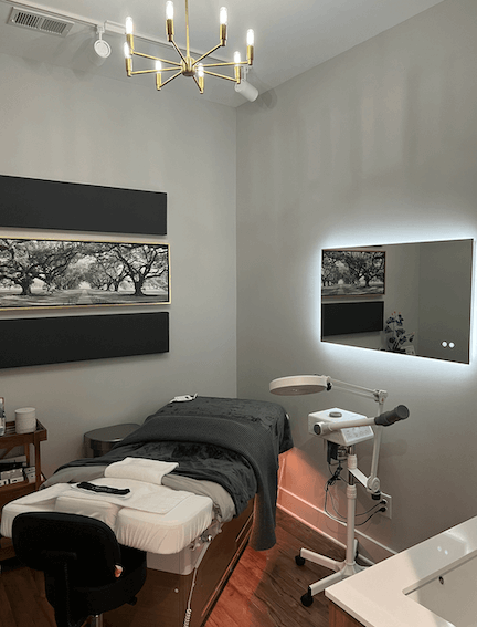 treatment room full.png