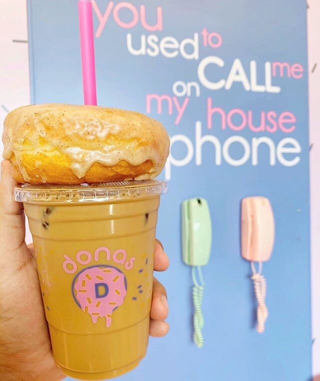 It doesn&rsquo;t seem like it, but it&rsquo;s the First Day of Summer!!! 🥳🥳 Come celebrate with an Iced Caf&eacute; Crema and a delicious Horchata donut. Yummm!!!! 🌥⛅️🌤☀️💕🍩☕️
*
Don&rsquo;t forget that you can either &ldquo;WALK-IN &amp; GO&rdqu