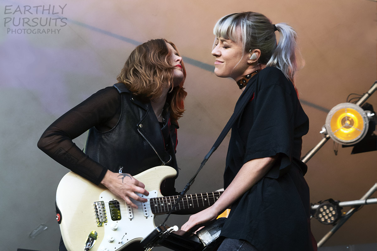 Rebecca and Megan Lovell of Larkin Poe