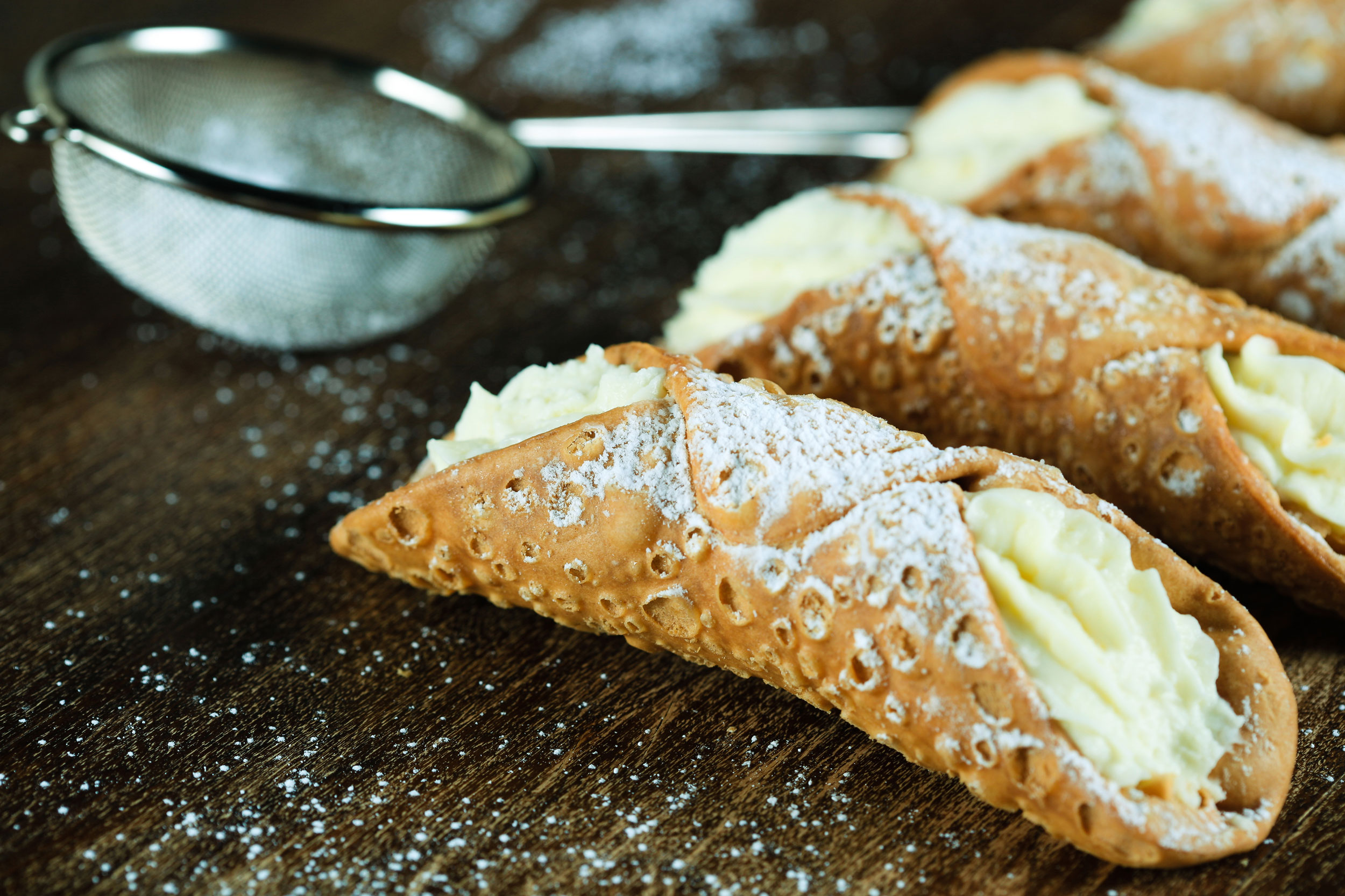 cannoli.jpg