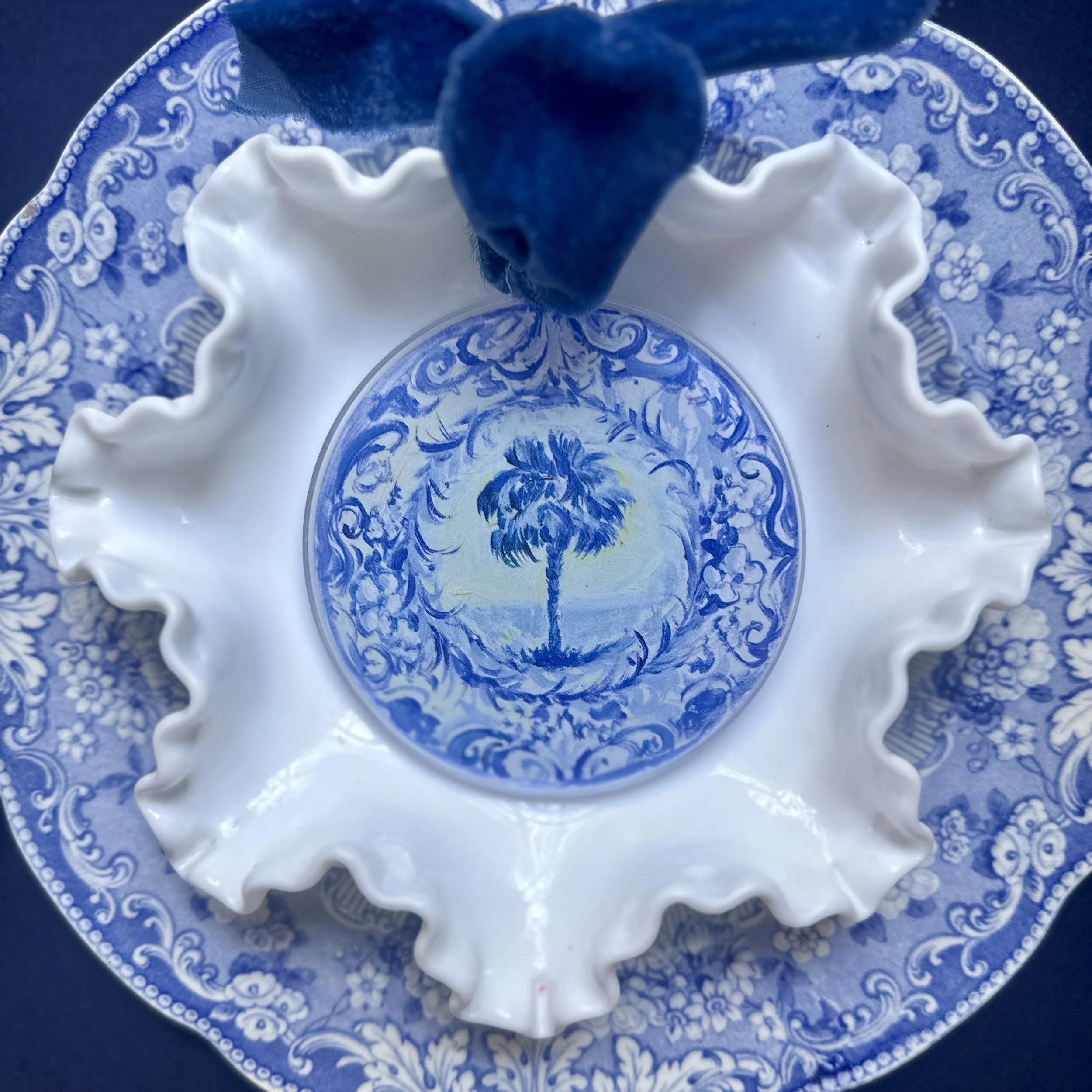 Blue-and-white-Palmetto.jpg