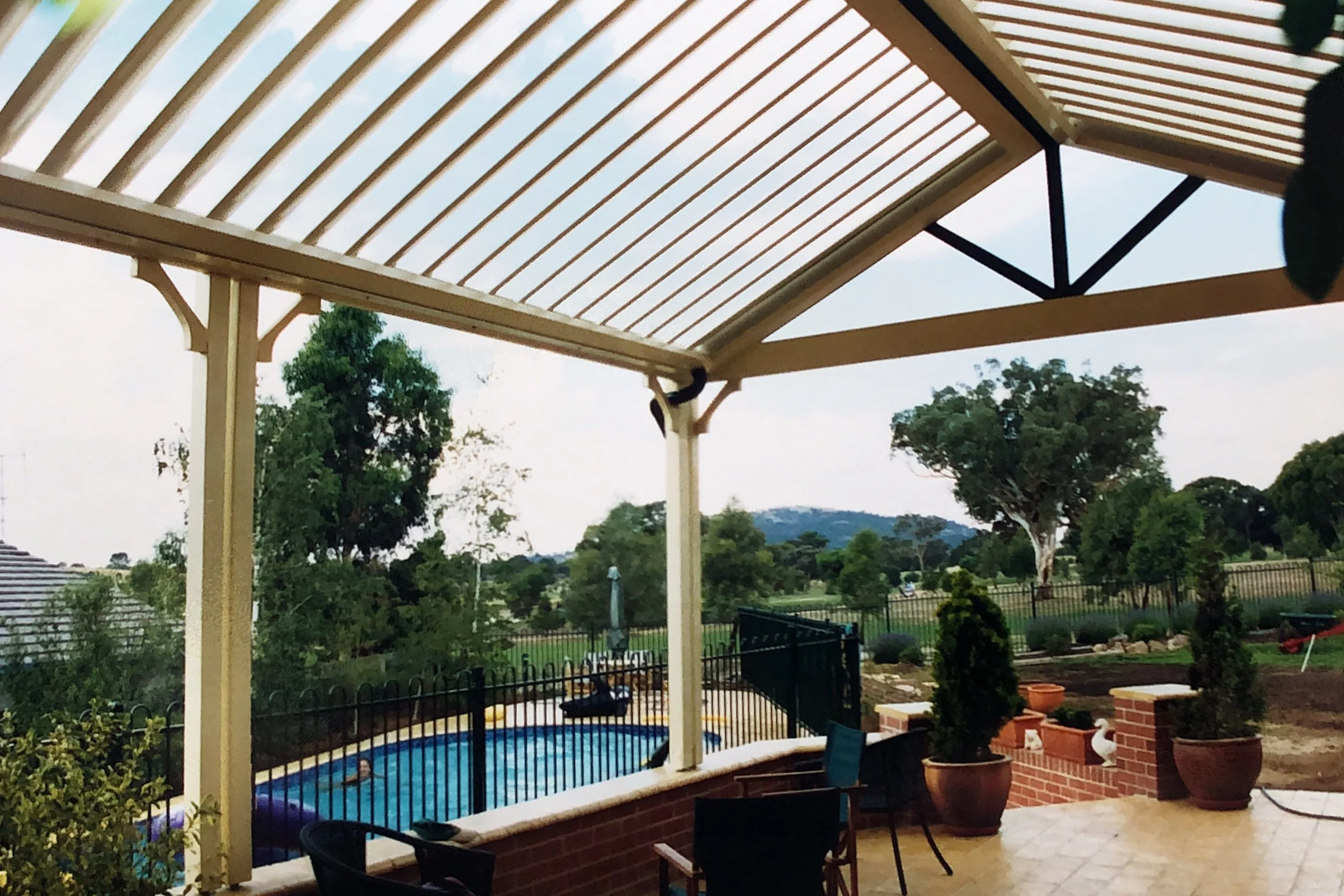 Gable with pool.jpg