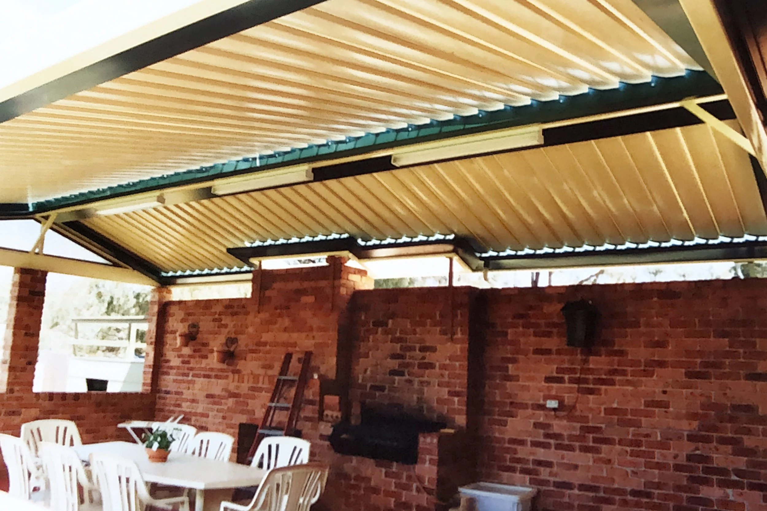 gabled with instep bricks 2.jpg