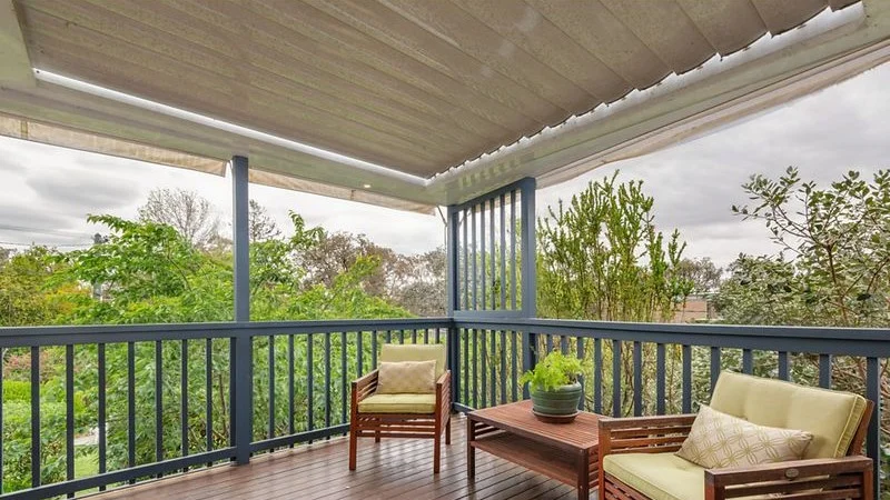 clasic cream closed over deck.jpg