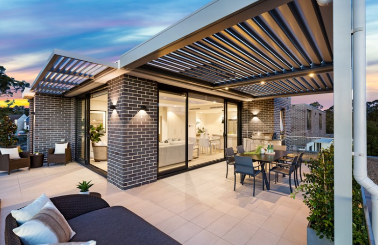 Dark louvres on balcony2.png