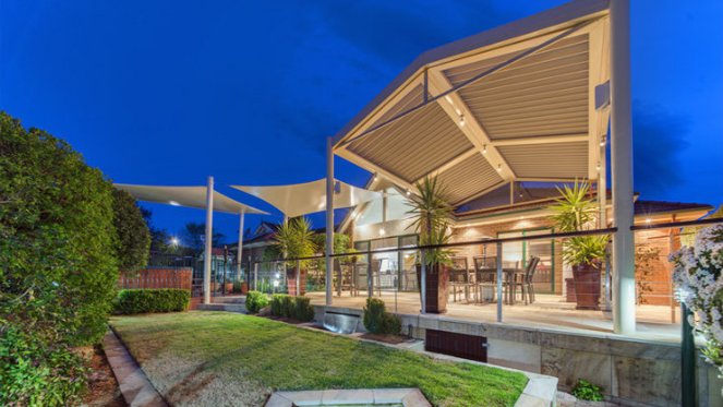 paperbark gable roof 4 bay reverse.png