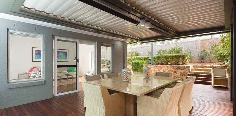insert double beams wood grey classic cream heatstrip courtyard.png