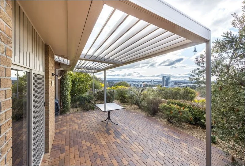 3 unit classic cream single beam underneath.jpg
