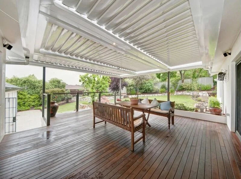 3 unit all surfmist downlights deck.jpg
