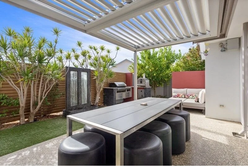 single beam surfmist 2 unit patio.jpg