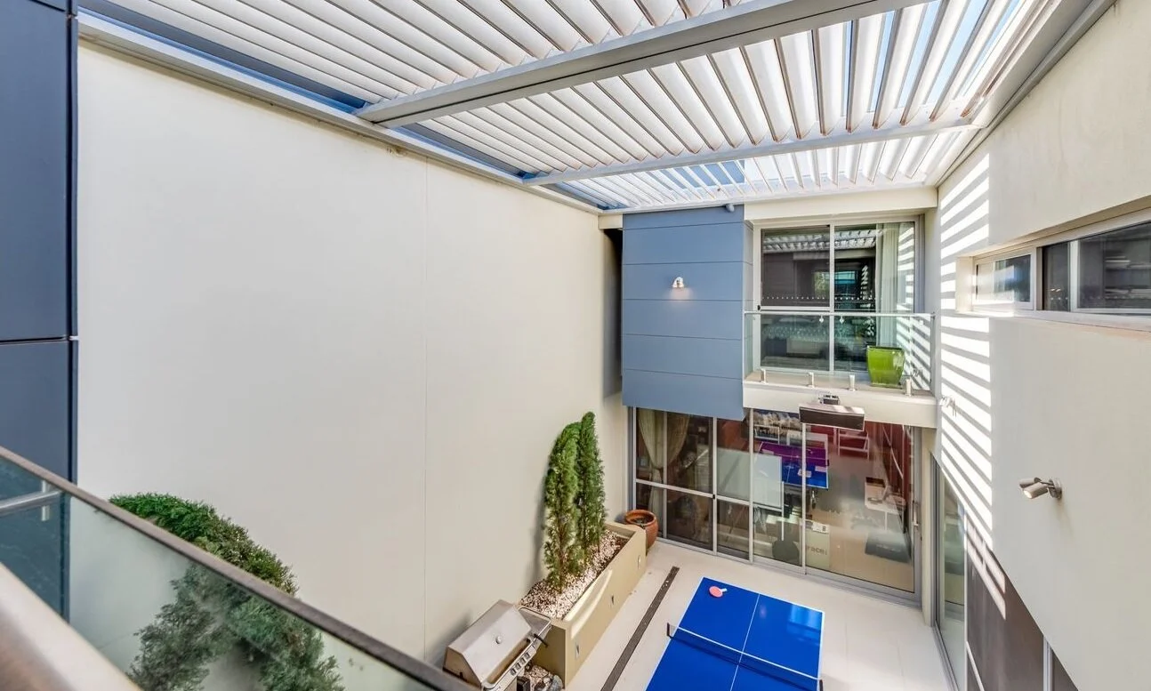 3 bay insert atrium 2.jpg