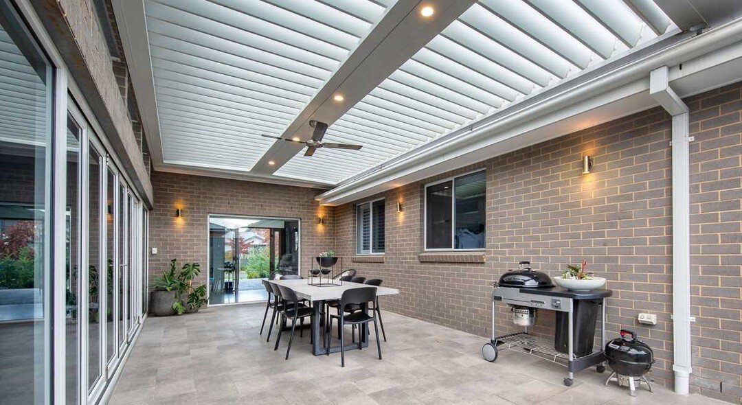 Make the most out of your outdoor space with the versatile and unique Vergola opening roof.
.
☝️ click the link in our Bio ☝️ to find out more
.
#vergola #vergolaact #openingroof #canberra #canberrabuilder #wollongong #canberrabusiness #Pergola #deck