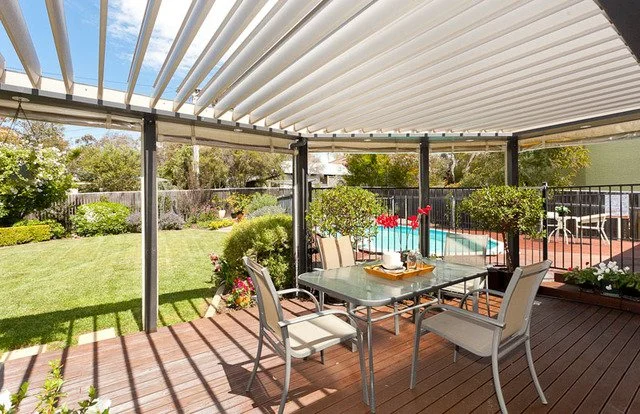 singl beam classic cream over deck.jpg