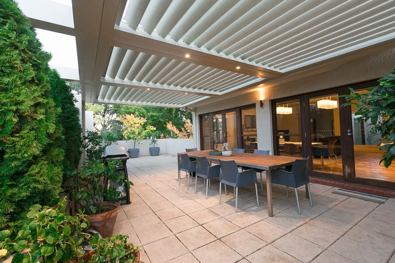 3 bay classic cream box beam.jpg