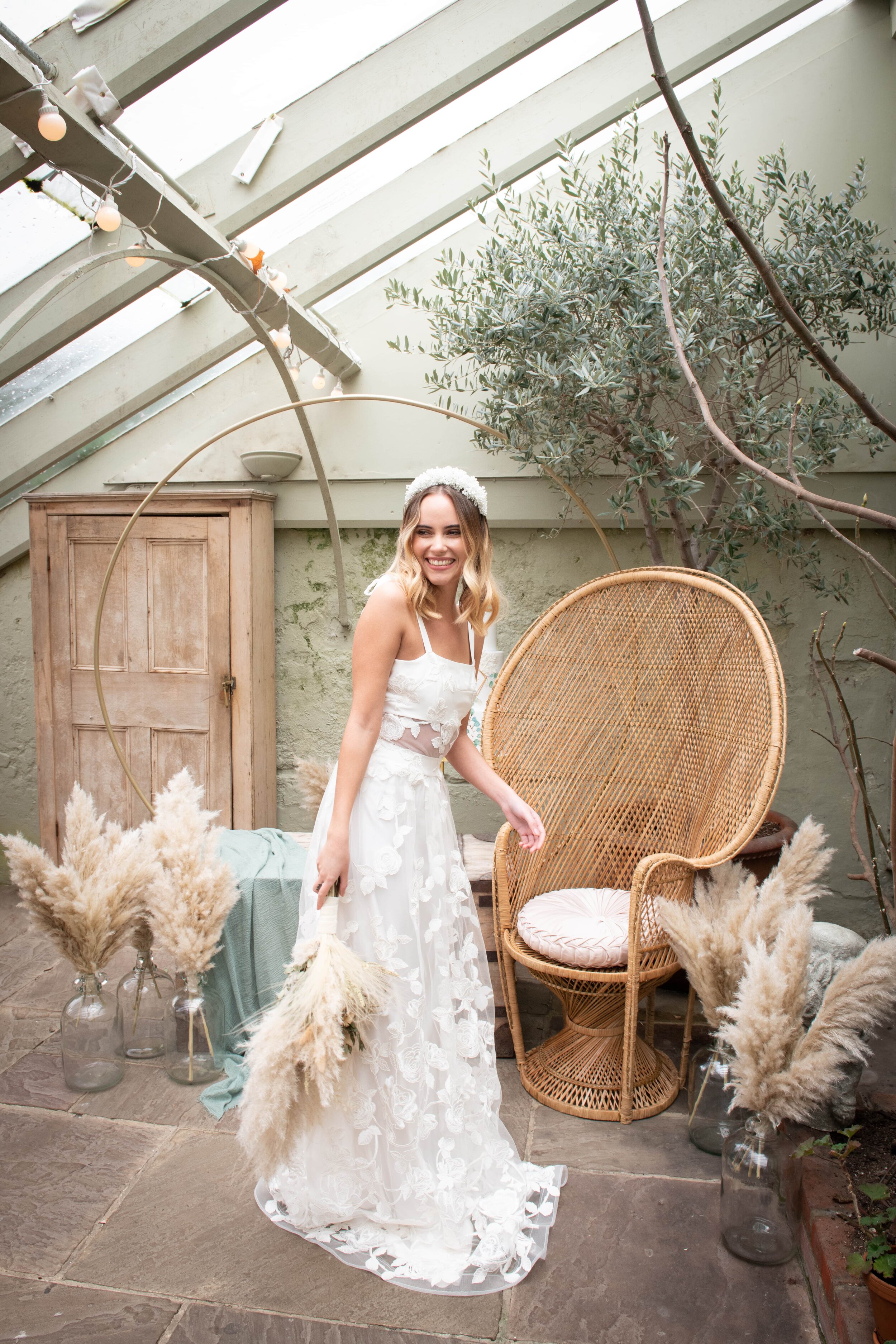 bridal-bridemaids-styled-shoot-secret-garden-kent