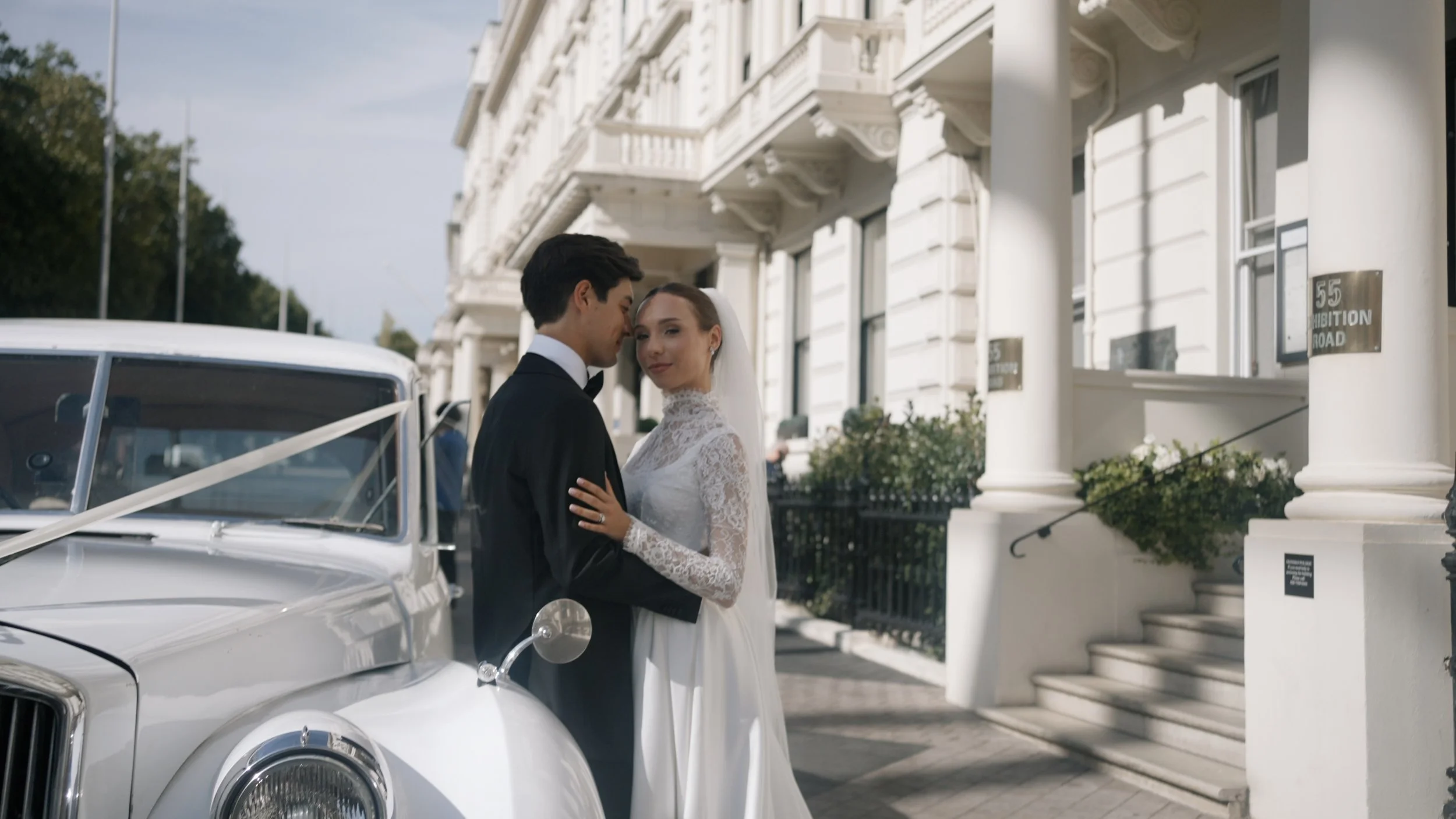 Stylish London wedding video at Ognisko restaurant