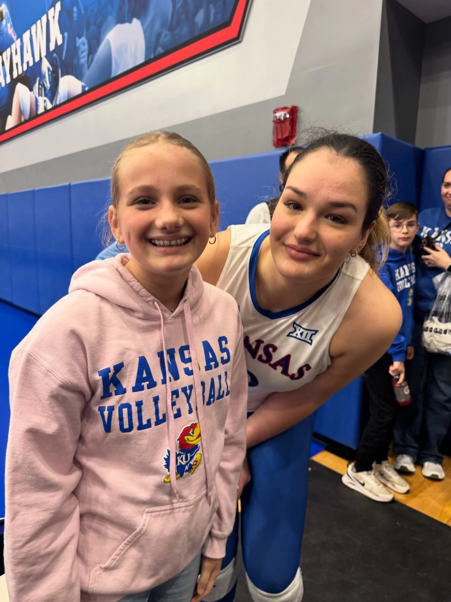 What a fun night of volleyball in Lawrence - KU advances to  the sweet sixteen! 

And @zelenovicjovana was so kind to take a picture with Gracie. We have loved watching her all season!
