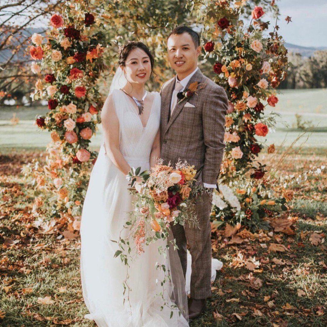 Gorgeous Autumn weddings are in the air, book with @aisleofeden for beautiful wedding and floral styling 🍁🍂 
-
-
-
-
-
-
#Shirewedding #weddingflorals #floriography #weddings #sutherlandshireweddings #sydneyweddings #floralarrangement #weddingstyli