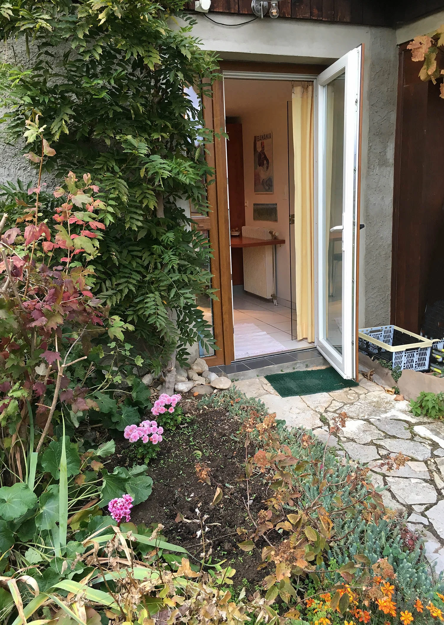 Gite_door.jpg