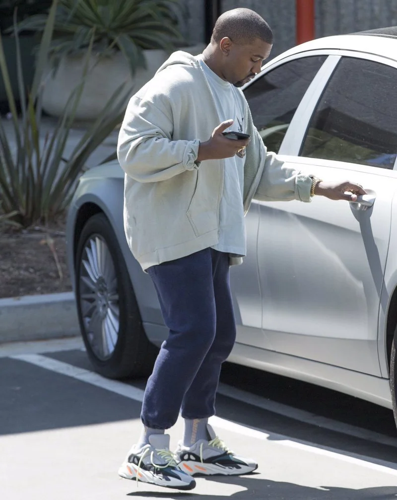 adidas originals x kanye west yeezy boost 700