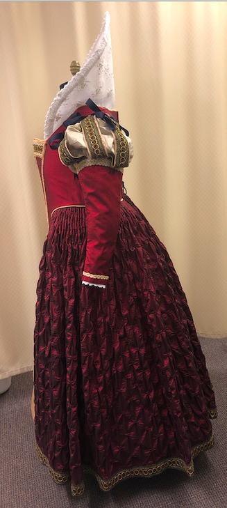 Elizabethan Dress