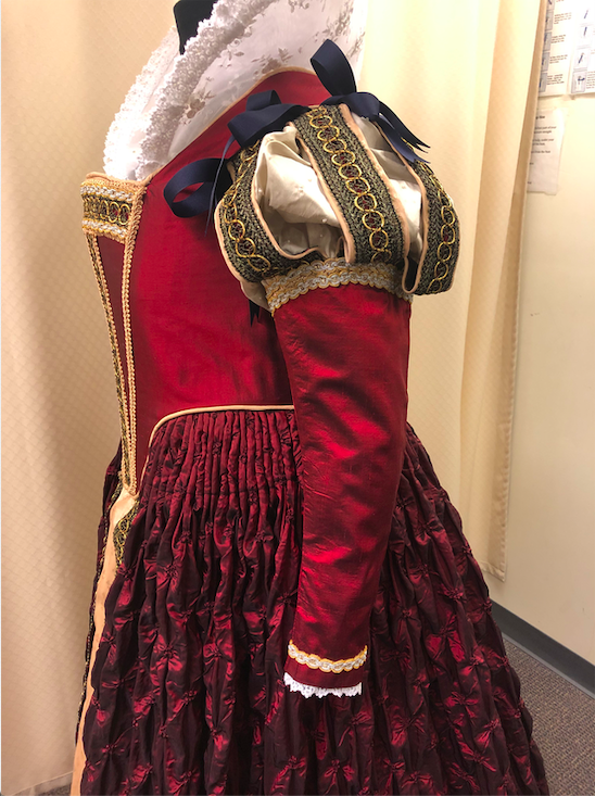 Elizabethan Dress